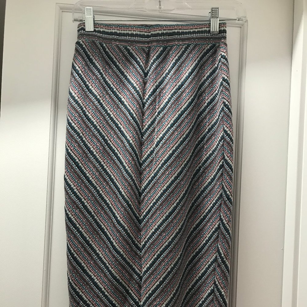 Multi-color Midi Form-Fitting Skirt